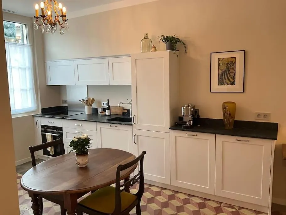 Apartment Au Coeur D'Avignon - Logement Climatise